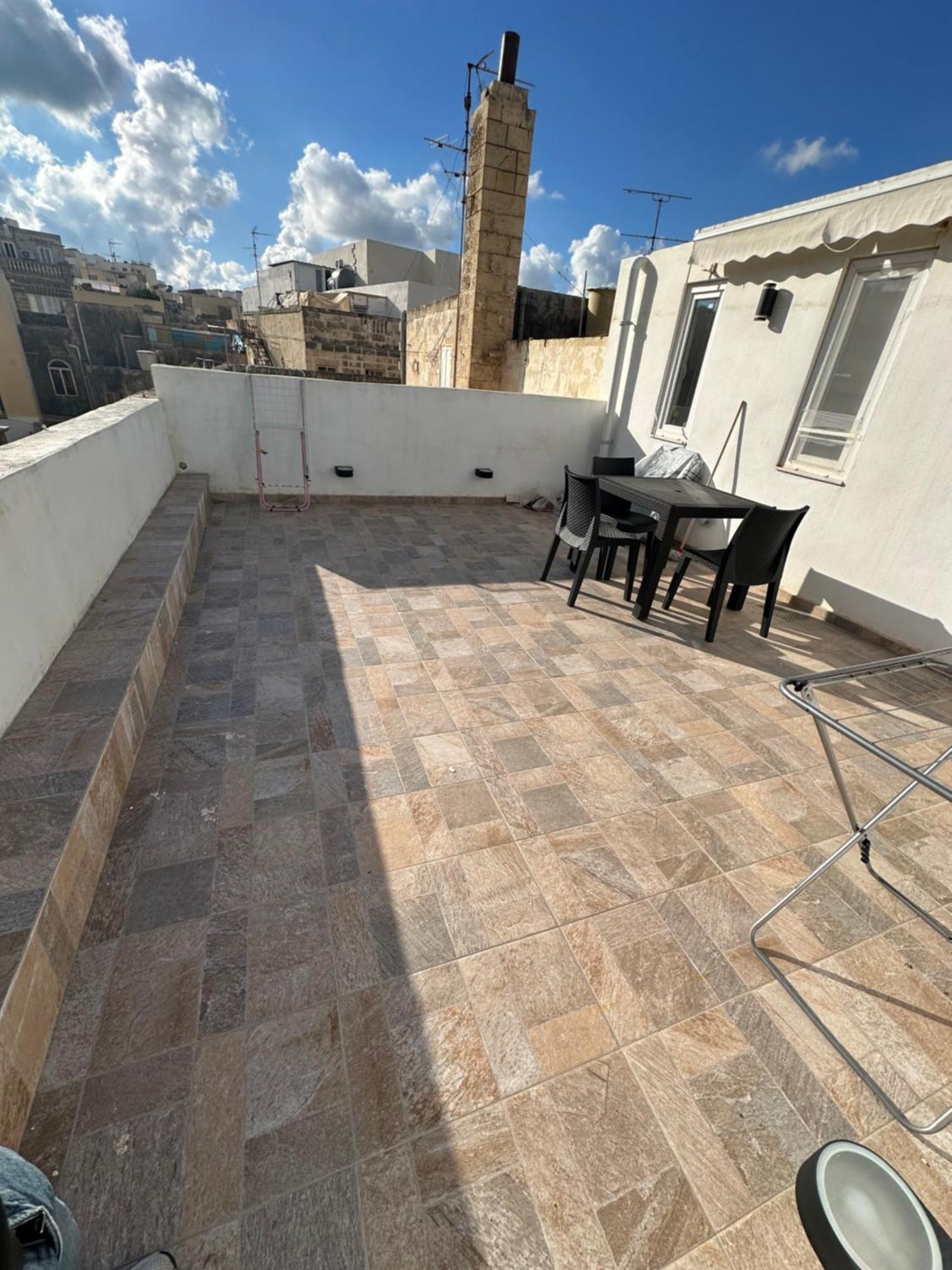 One Bedroom Appartment With Terrace In Σλιέμα Εξωτερικό φωτογραφία